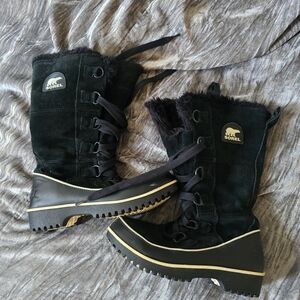 Sorel Women's Black Winter Boots